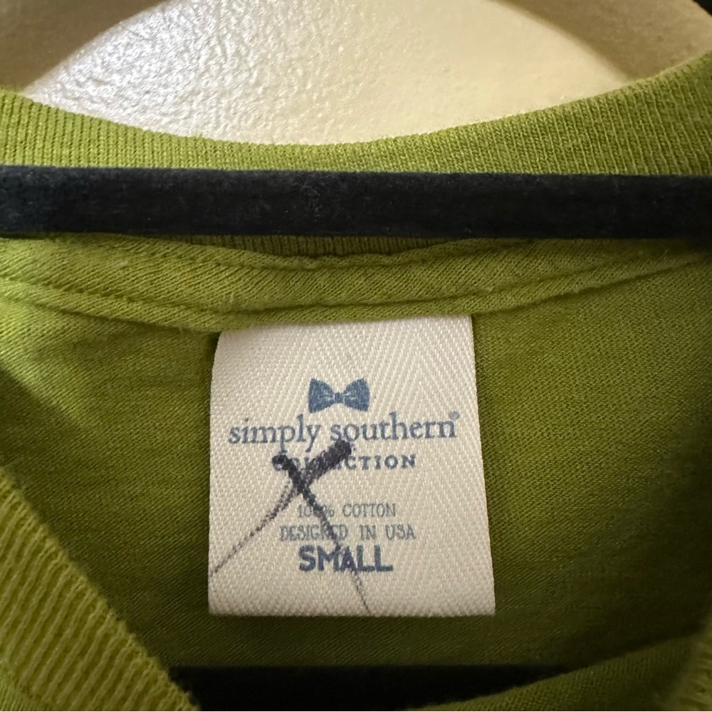 Simply Southern Messy Bun Dont Care Long Sleeve Graphic T-Shirt Womens S Green - Picture 6 of 9